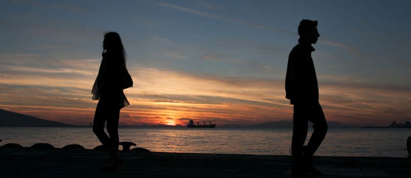 Is estranged wife entitled to the same standard of living as that of the husband?